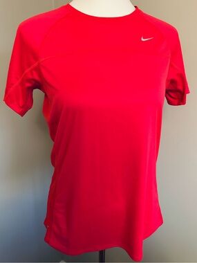 Nike Miler Dri-Fit T-Shirt w. Reflective Accents